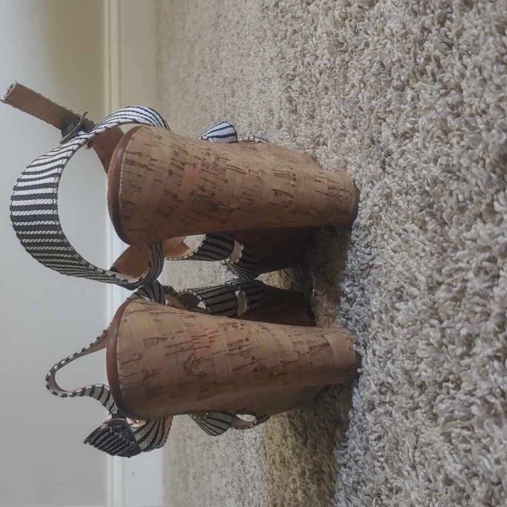 Wedges - Picture 3 of 3